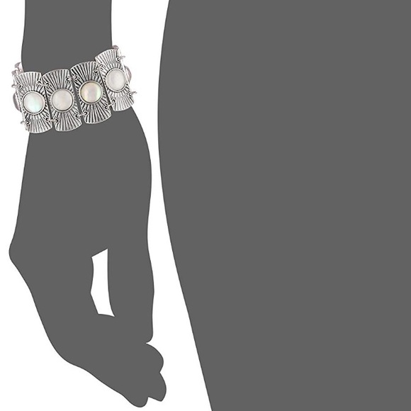 Lucky Brand Womens Metal Statement Bracelet - Picture 2 of 5